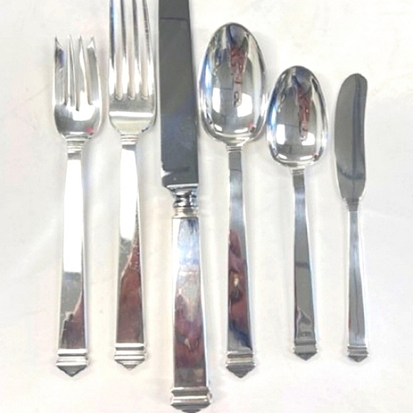 Tiffany Bridal Registry at Stormtreasures Hampton Sterling Polished Steamed - Picture 3 of 6